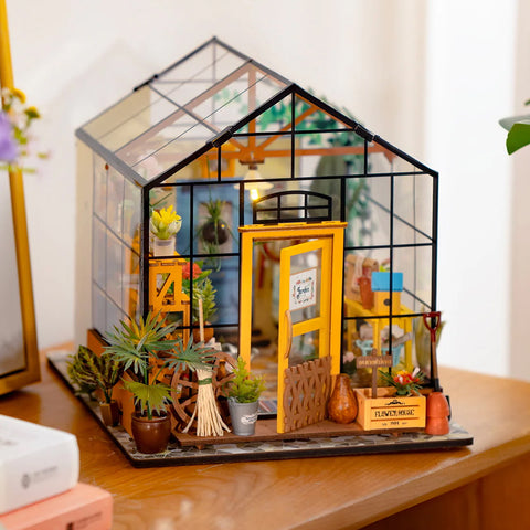 DIY Miniature Kit: Cathy's Flower House