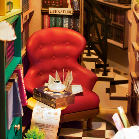 DIY Book Nook Kit - Bookstore